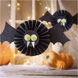 Mini Craft Kit Paper Decorations, Bats, black, white, 1 pack