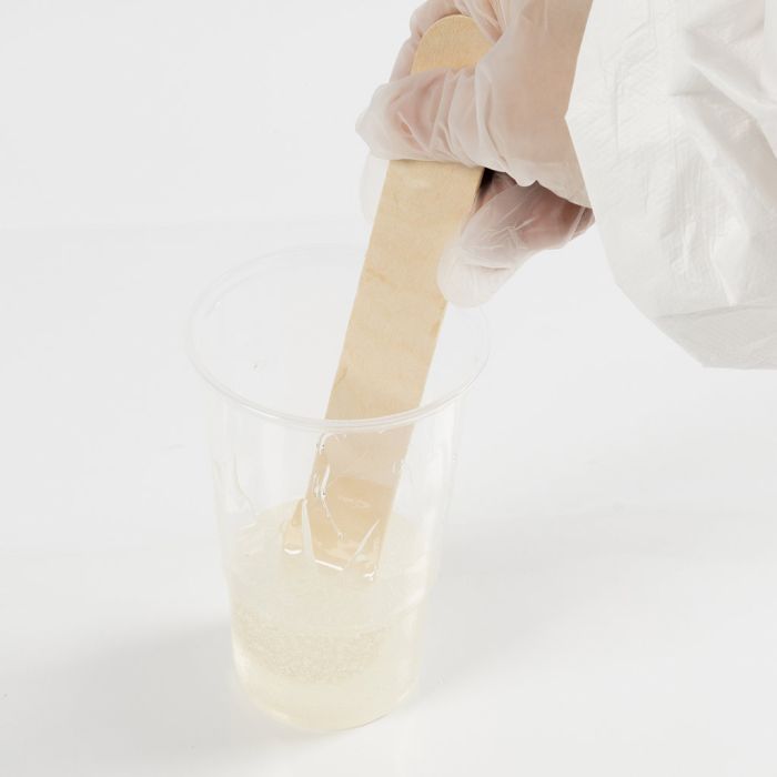 How to mix resin and hardener