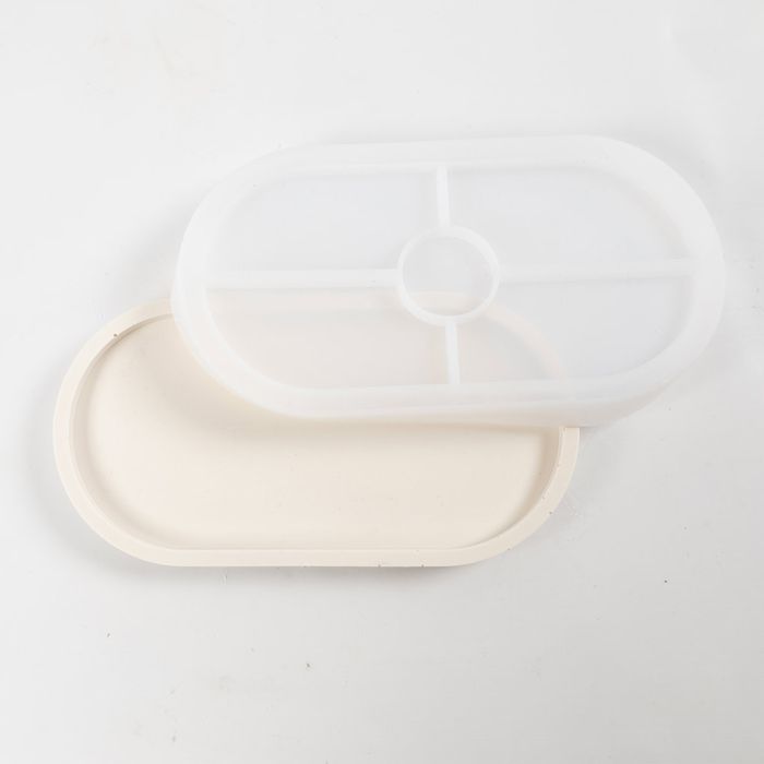 How to make white resin cast