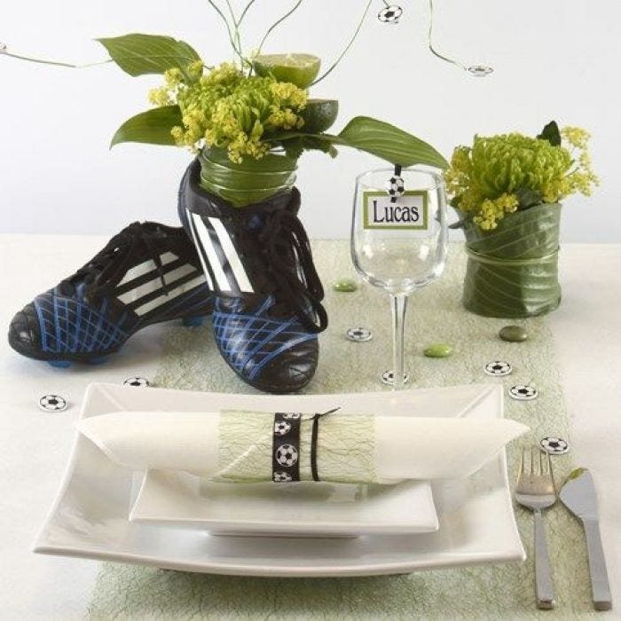 White and green Table Decorations with a sporty Touch