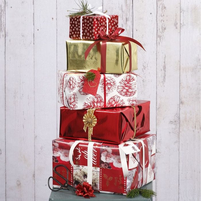 Christmas Gift Wrapping with Vivi Gade Design Paper and Decorations