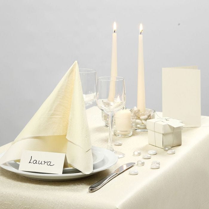 Party Inspiration with off-white Table Decorations etc.