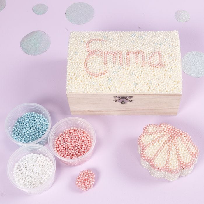 A Jewellery Box decorated with Pearl Clay