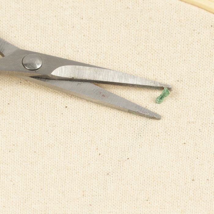 How to weave in ends when embroidering