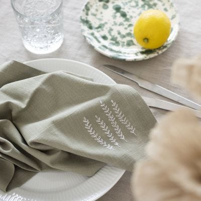 Fabric napkin with embroidery