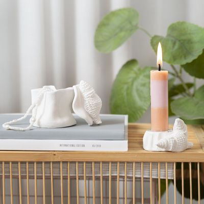 Candle holder and jar with shells