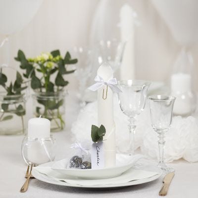 White Table Decorations with Paper Flowers