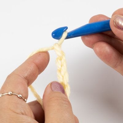 How to crochet a chain stitch
