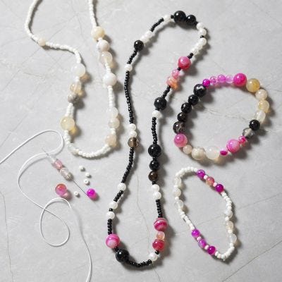 Bracelet and necklace with agate beads