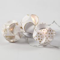 LED lights with self-assembly Baubles decorated with gold Glitter Glue