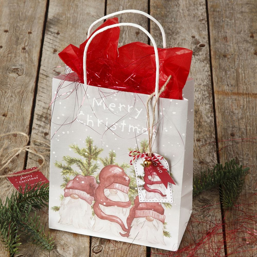 How to Put Tissue Paper in a Gift Bag