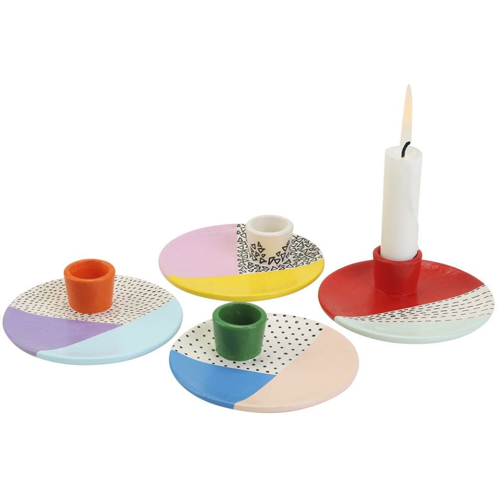 Colourful candle plates with pattern
