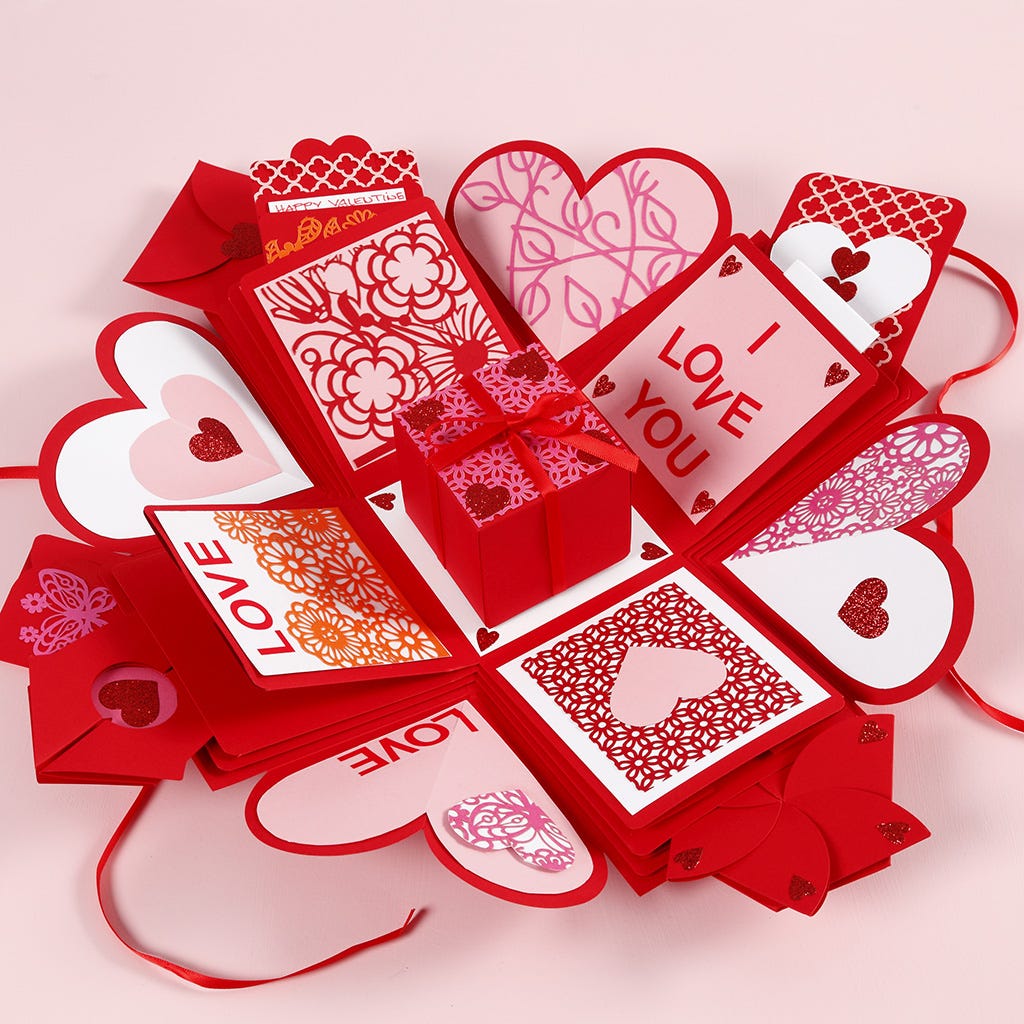 1pc Valentine's Day Gift Box Retro Pretty Manual Box 