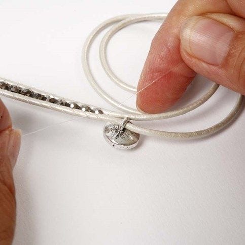 A Leather Bracelet with faceted Beads and Nylon Fishing Line Cord DIY guide