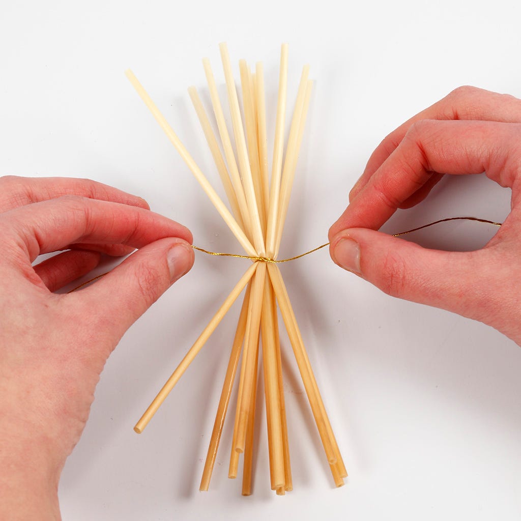 Unify Handmade: How to Make Paper Straw Snowflake Ornaments